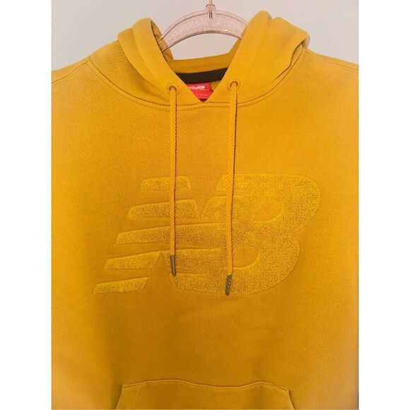 Heavy Weight Women's New Balance Hoodie M Mustard Yellow - Picture 2 of 5